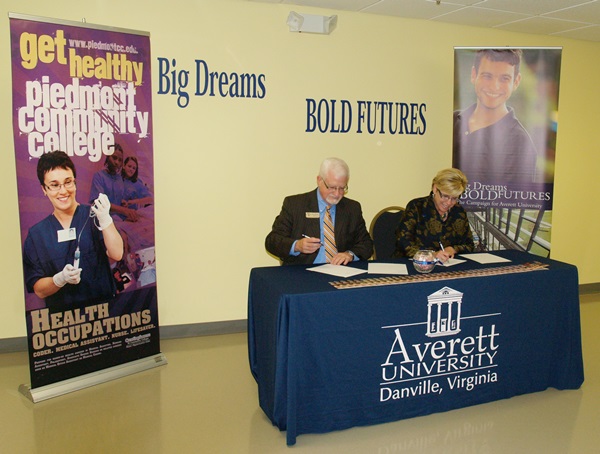 Signing of articulation agreement